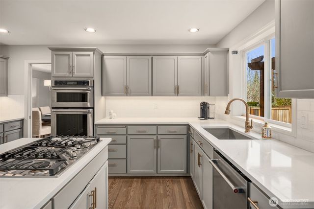 10330 NE 151st Place, Bothell, WA 98011