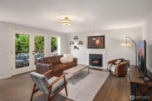 10330 NE 151st Place, Bothell, WA 98011