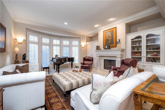 10804 W 141st Street, Overland Park, KS 66221