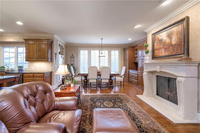 10804 W 141st Street, Overland Park, KS 66221