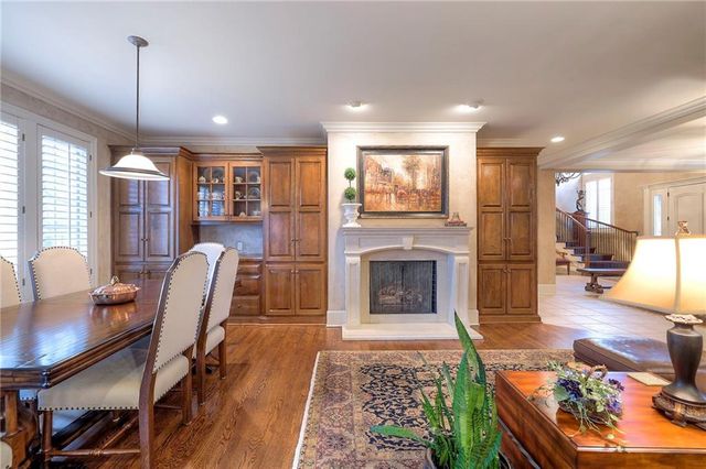 10804 W 141st Street, Overland Park, KS 66221