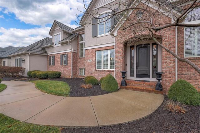 10804 W 141st Street, Overland Park, KS 66221