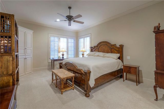 10804 W 141st Street, Overland Park, KS 66221