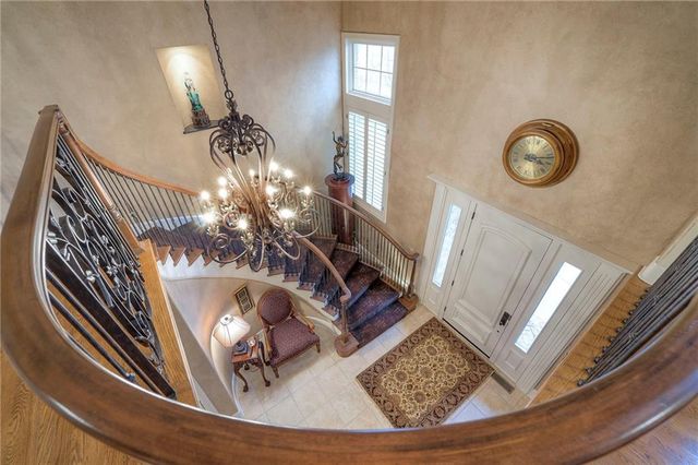 10804 W 141st Street, Overland Park, KS 66221