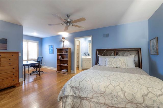 10804 W 141st Street, Overland Park, KS 66221