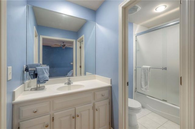 10804 W 141st Street, Overland Park, KS 66221