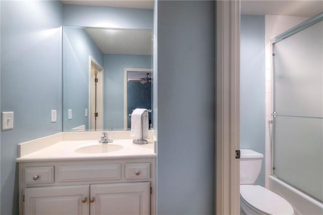 10804 W 141st Street, Overland Park, KS 66221