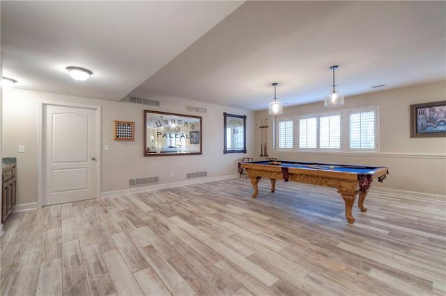 10804 W 141st Street, Overland Park, KS 66221