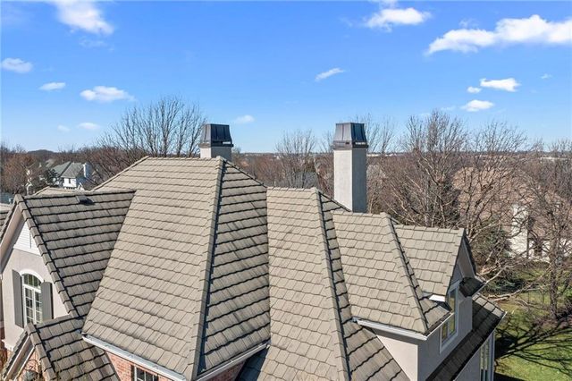 10804 W 141st Street, Overland Park, KS 66221