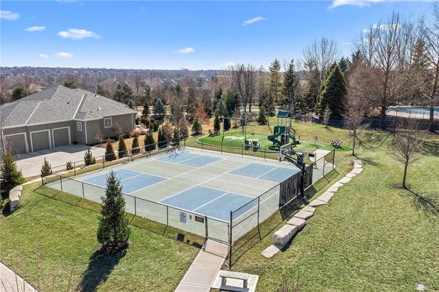 10804 W 141st Street, Overland Park, KS 66221