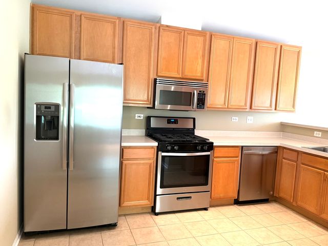 2419 Oakfield Court 2419, Aurora, IL 60503