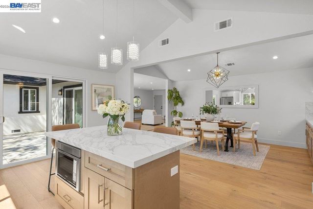 3161 Plymouth Road, Lafayette, CA 94549