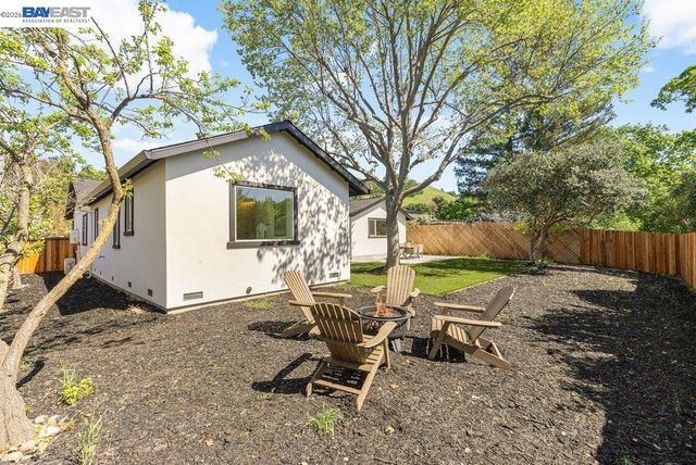 3161 Plymouth Road, Lafayette, CA 94549