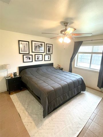 2610 N Casa Blanca Court, Arlington, TX 76015
