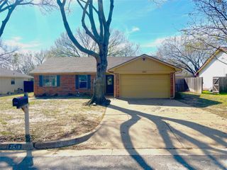 2610 N Casa Blanca Court, Arlington, TX 76015