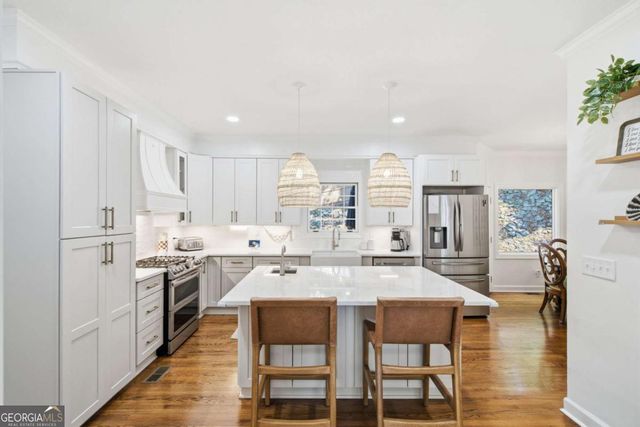 2031 Cliff Side Court SE, Smyrna, GA 30080