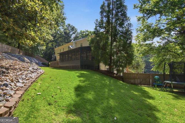 2031 Cliff Side Court SE, Smyrna, GA 30080