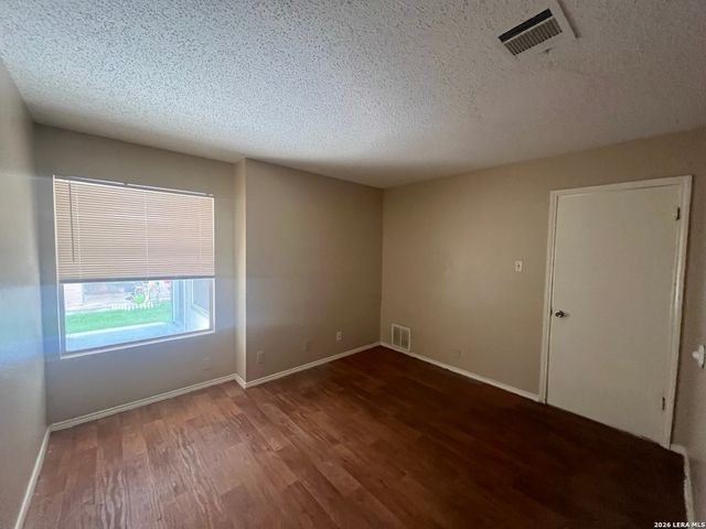 5523 Lochmoor Apt 2, San Antonio, TX 78244