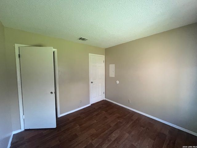 5523 Lochmoor Apt 2, San Antonio, TX 78244
