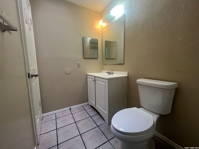 5523 Lochmoor Apt 2, San Antonio, TX 78244