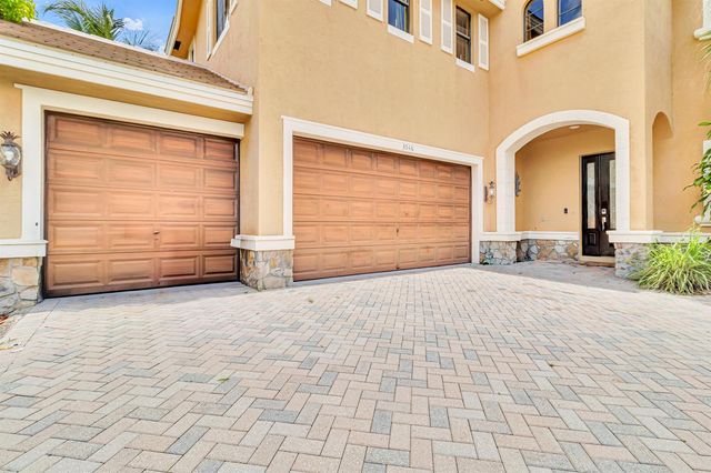 3546 Collonade Drive, Wellington, FL 33449