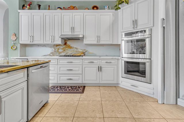 3546 Collonade Drive, Wellington, FL 33449