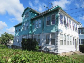 203 Wayne Street, Bridgeport, CT 06606