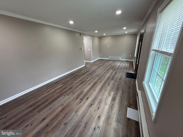 222 SAMDIN BLVD, Hamilton, NJ 08610