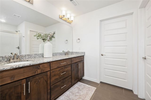 305 Phyllis Farm Road, Prairie Grove, AR 72753