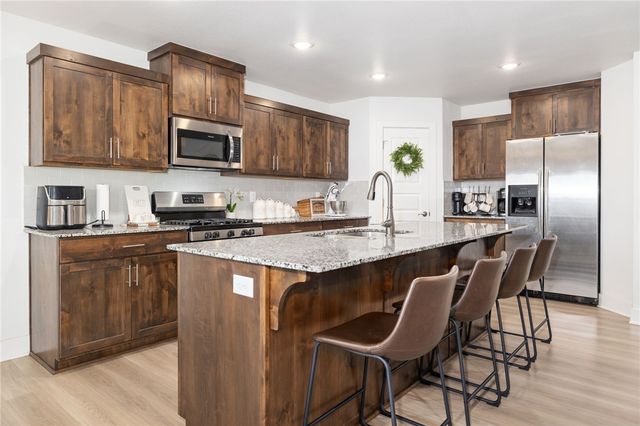 305 Phyllis Farm Road, Prairie Grove, AR 72753