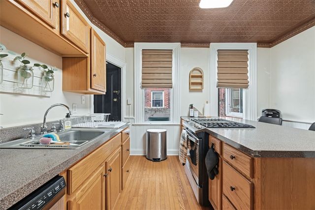 110 S 13th Street, South Side, PA 15203