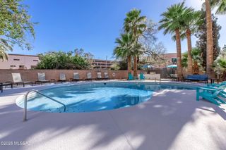 425 W Paseo Redondo Apt 3J, Tucson, AZ 85701