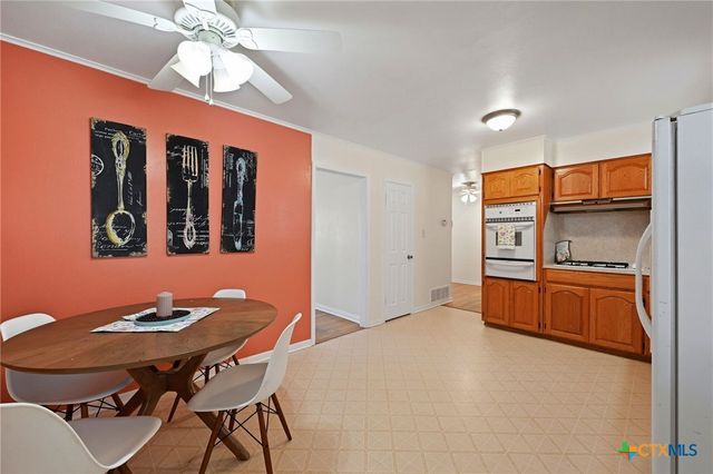 2313 Post Oak Avenue, Copperas Cove, TX 76522