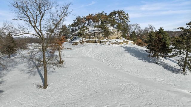 W7676 Castle Mound ROAD, Holmen, WI 54636