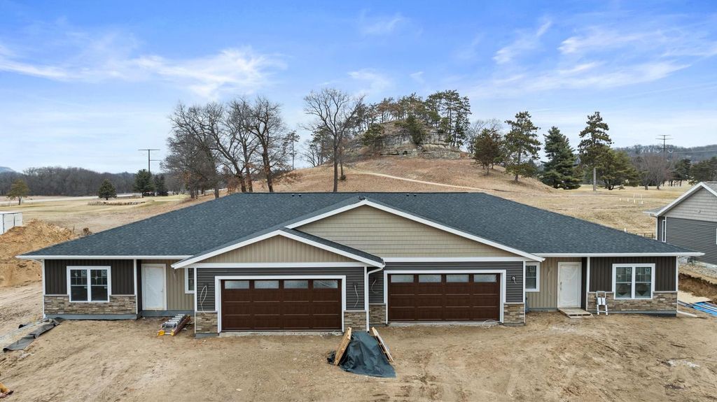 W7676 Castle Mound ROAD, Holmen, WI 54636