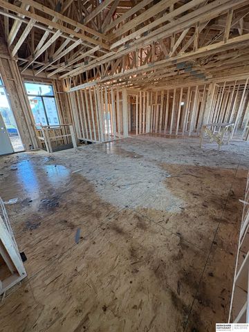 18304 Acorn Drive, Gretna, NE 68028