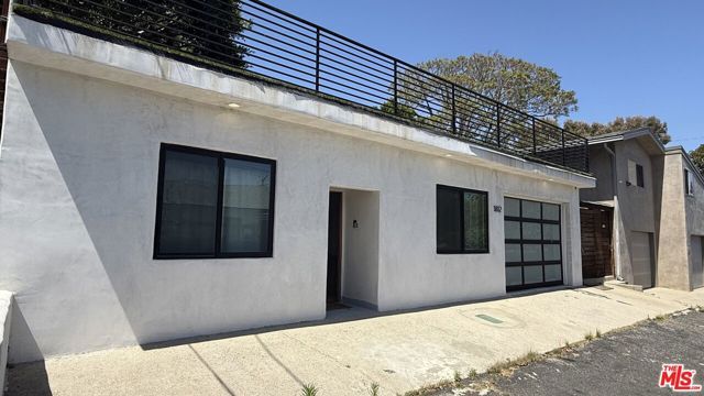 1812 Navy Street, Santa Monica, CA 90405