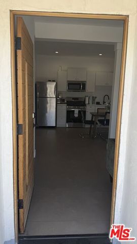 1812 Navy Street, Santa Monica, CA 90405