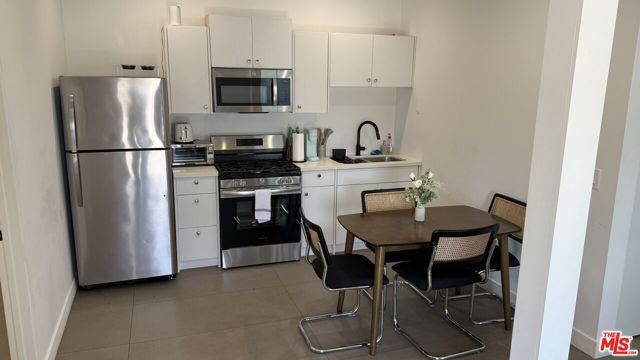 1812 Navy Street, Santa Monica, CA 90405