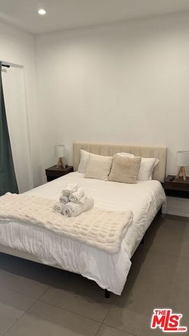 1812 Navy Street, Santa Monica, CA 90405
