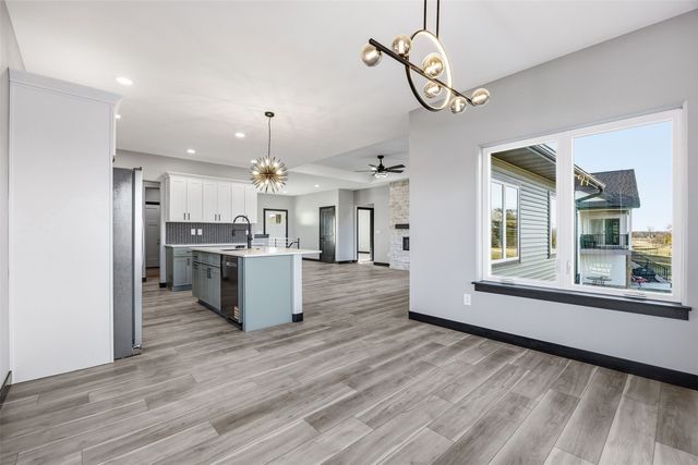 3988 Peridot Dr, Marion, IA 52302