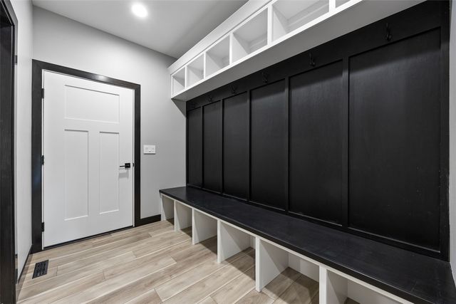 3988 Peridot Dr, Marion, IA 52302