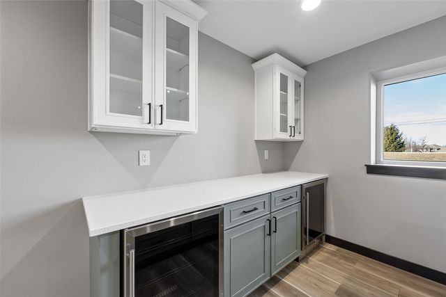 3988 Peridot Dr, Marion, IA 52302