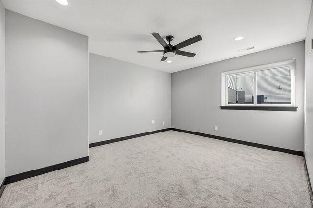 3988 Peridot Dr, Marion, IA 52302