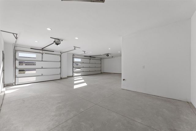 3988 Peridot Dr, Marion, IA 52302