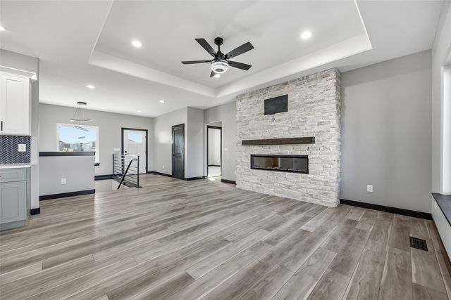 3988 Peridot Dr, Marion, IA 52302