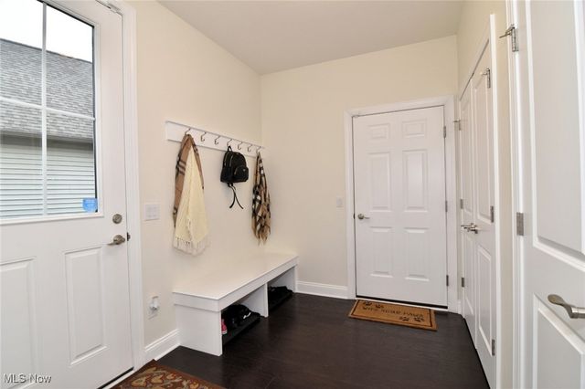 17581 Gates Landing Drive, Chagrin Falls, OH 44023