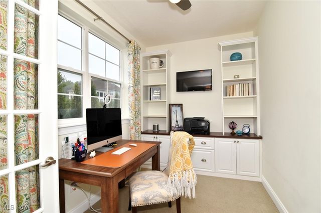 17581 Gates Landing Drive, Chagrin Falls, OH 44023