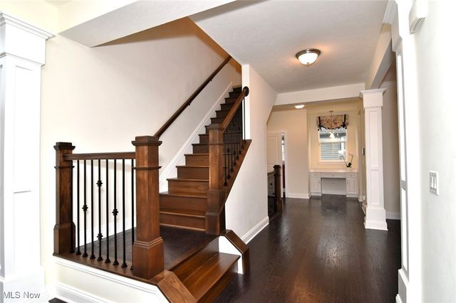 17581 Gates Landing Drive, Chagrin Falls, OH 44023