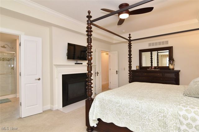 17581 Gates Landing Drive, Chagrin Falls, OH 44023